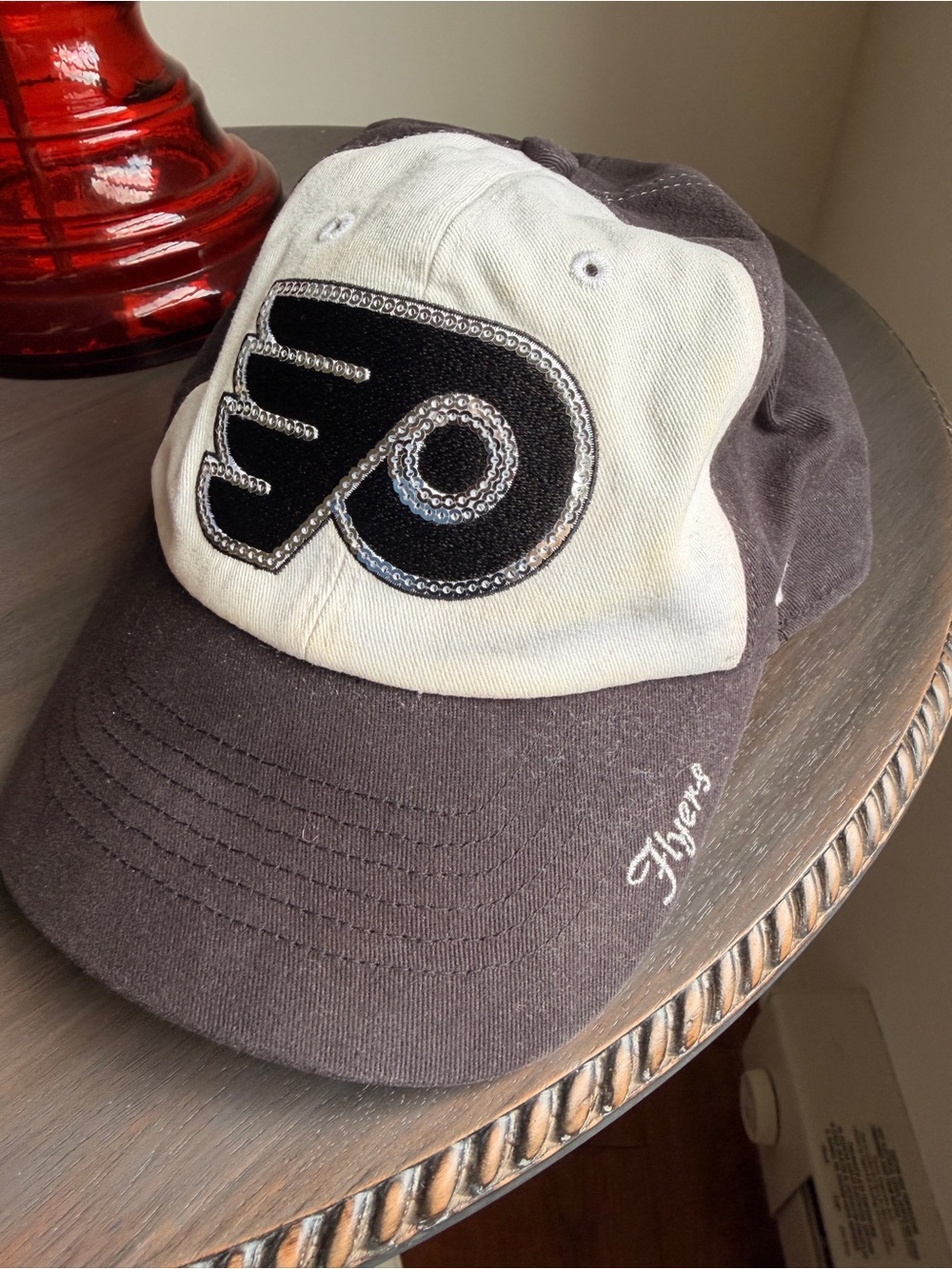 47 Brand Philadelphia Flyers NHL Hockey Women’s Sequined logo Hat Cap Adjustable